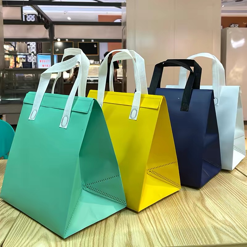 Disposable Non-Woven Thermal Insulated Food Delivery Bag Aluminum Foil Lining Custom Logo for Coffee Cake Cooler Take Out Bags