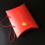 Custom white 250g red pillow wig box with rope handle for hair extension packaging